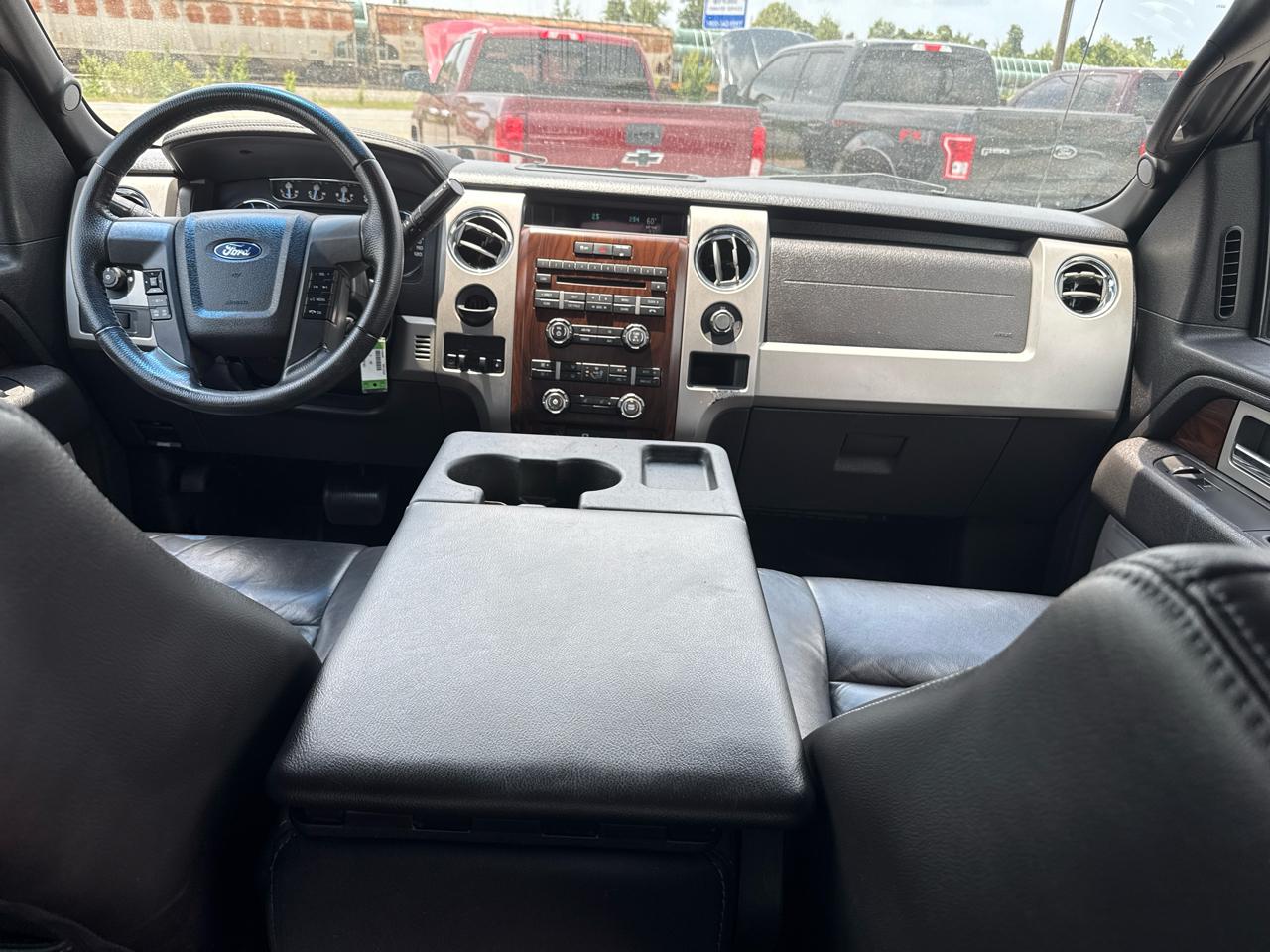 Ford F-150 2WD SuperCrew 145" Lariat 2012