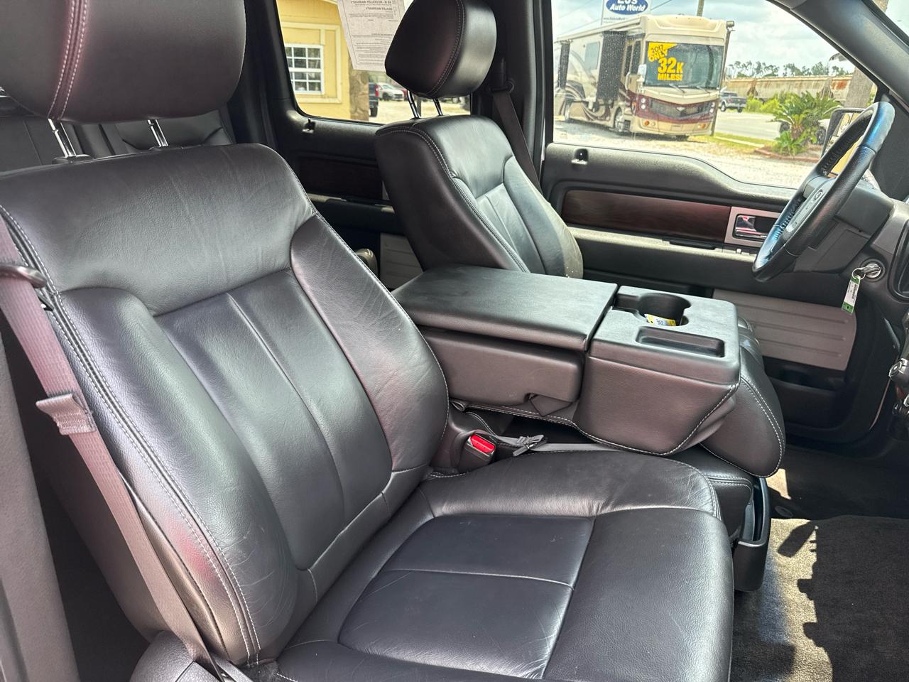 Ford F-150 2WD SuperCrew 145" Lariat 2012