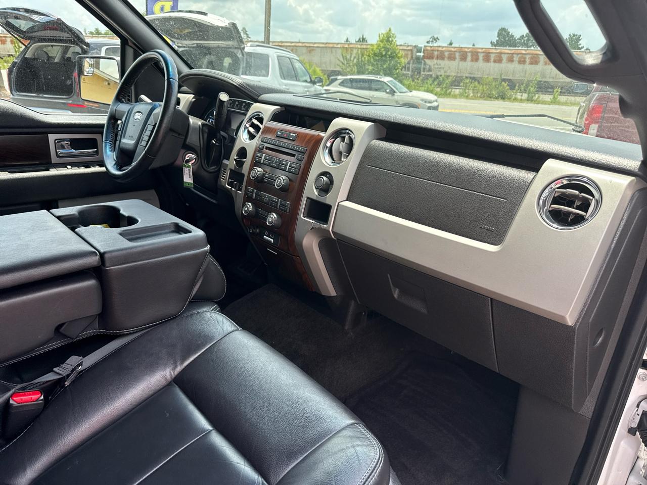 Ford F-150 2WD SuperCrew 145" Lariat 2012