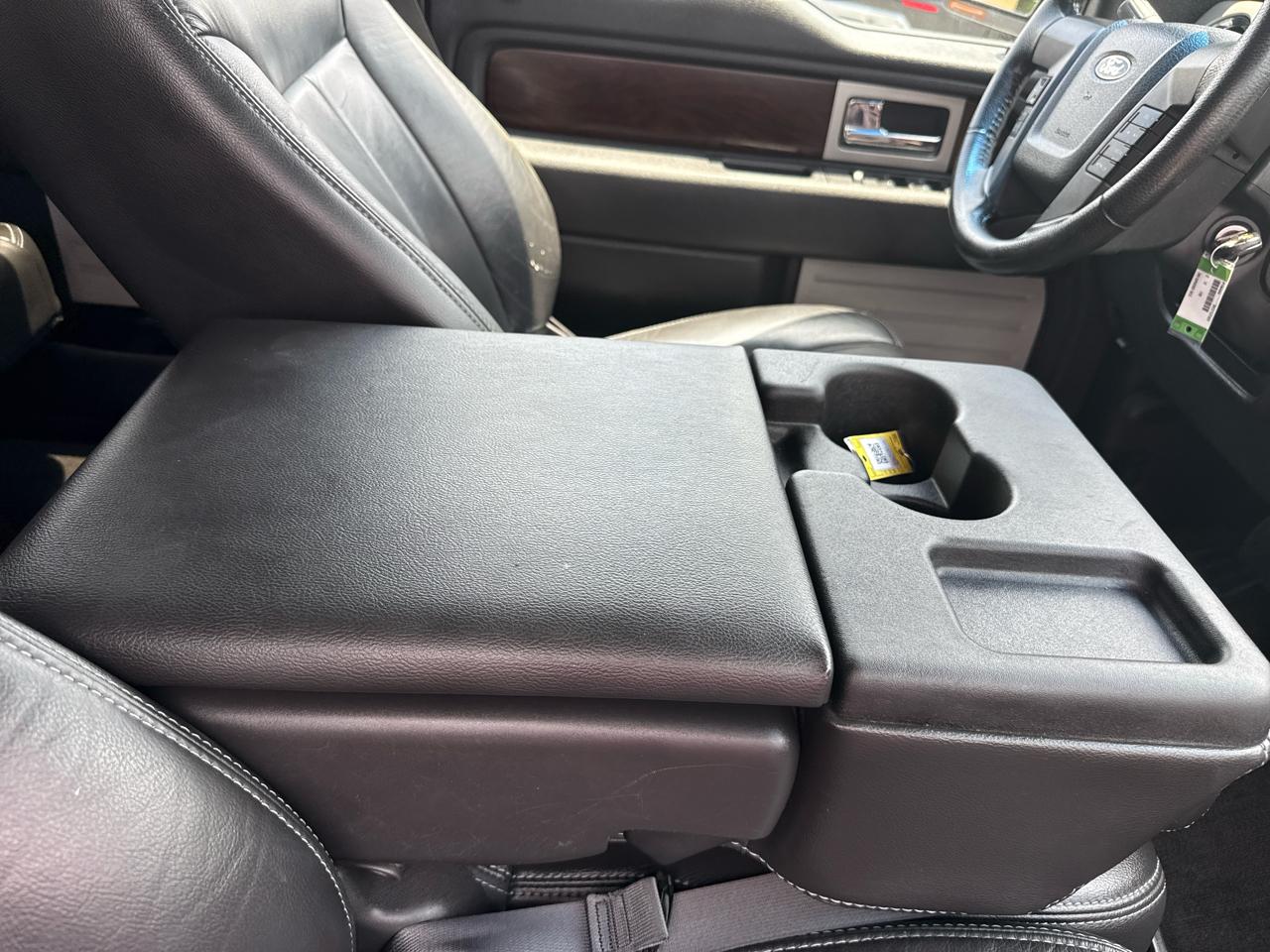 Ford F-150 2WD SuperCrew 145" Lariat 2012