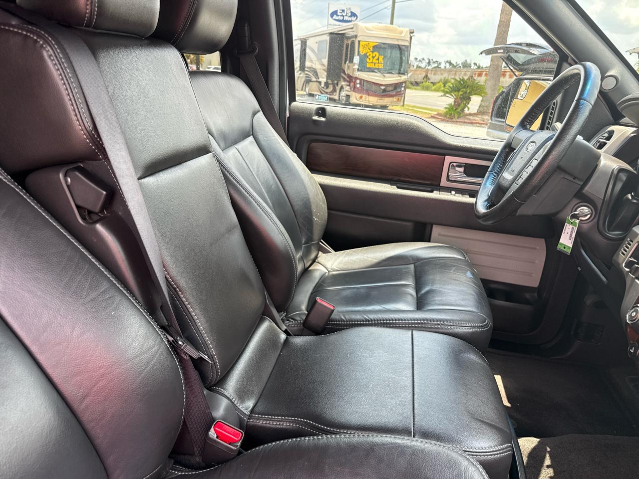 Ford F-150 2WD SuperCrew 145" Lariat 2012