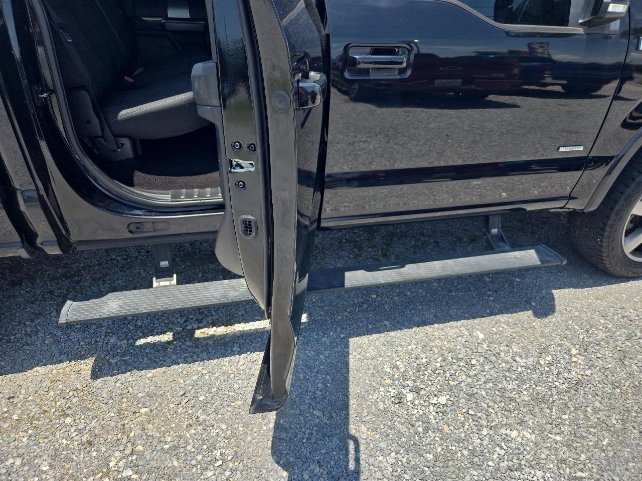 Ford F-150 4WD SuperCrew 150" XLT 2016