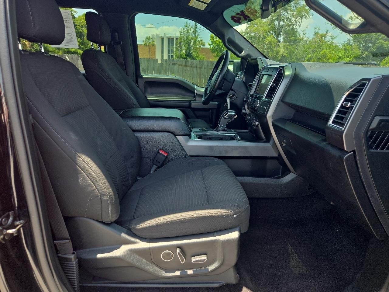 Ford F-150 4WD SuperCrew 150" XLT 2016
