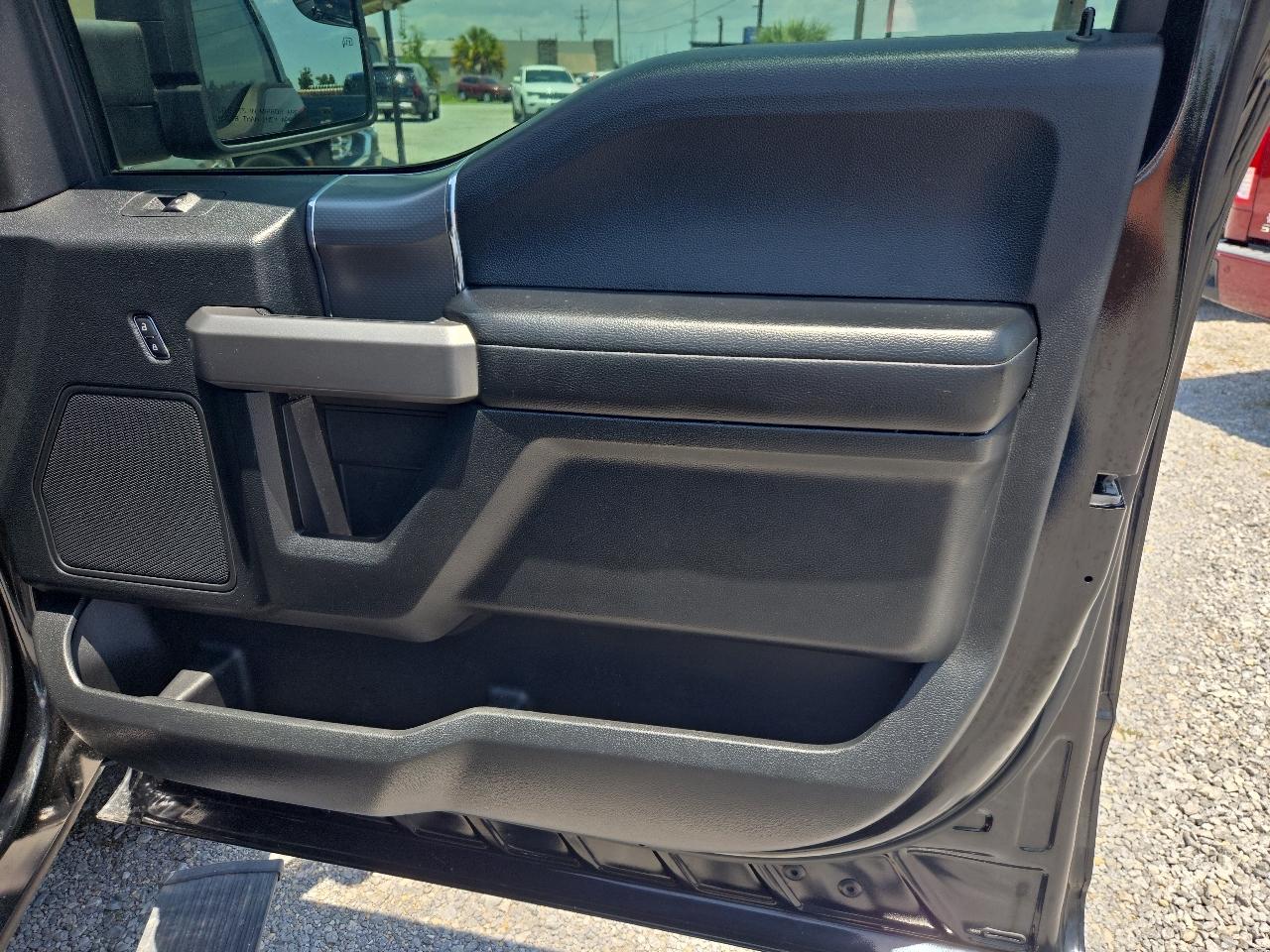 Ford F-150 4WD SuperCrew 150" XLT 2016
