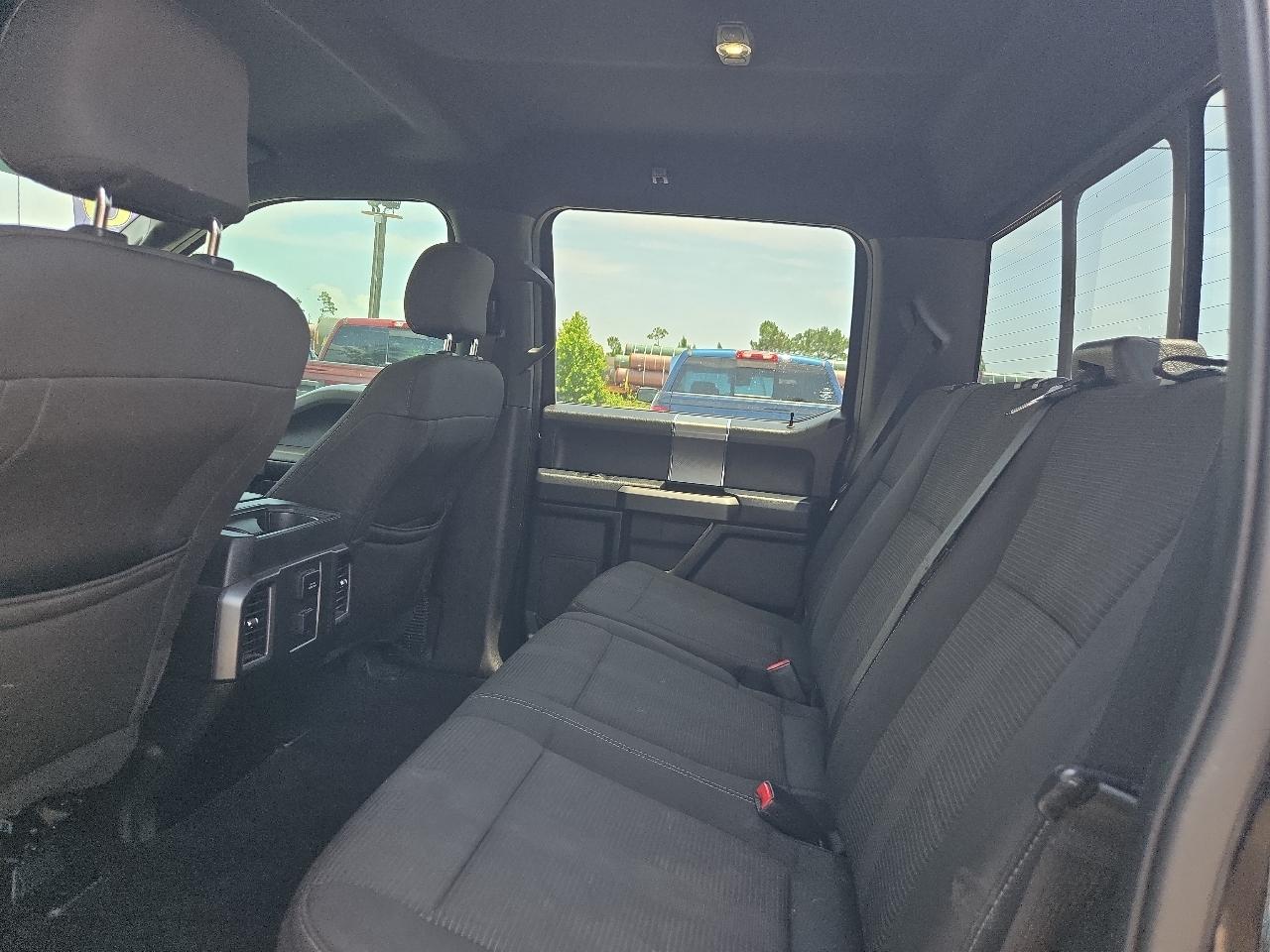 Ford F-150 4WD SuperCrew 150" XLT 2016