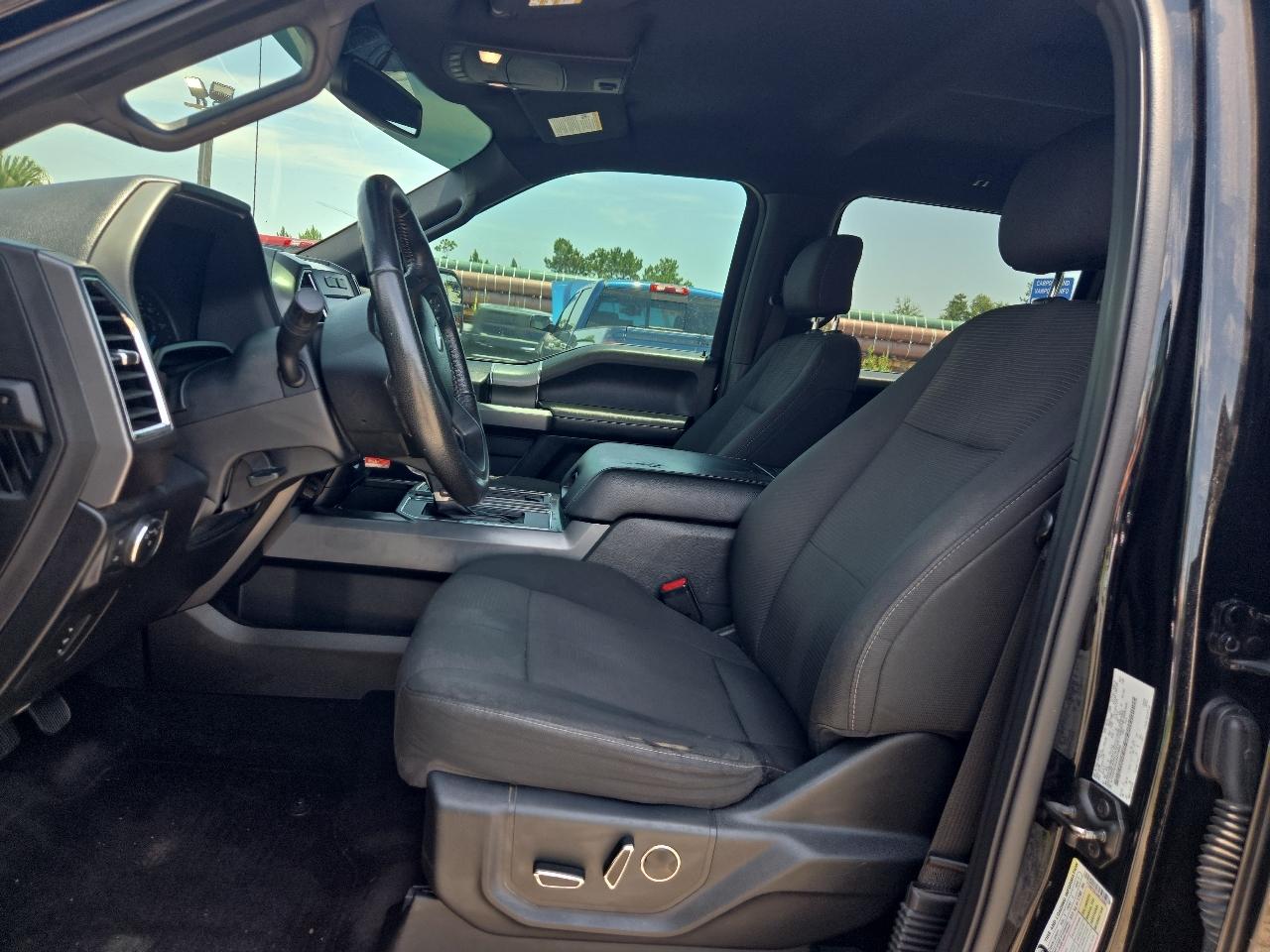 Ford F-150 4WD SuperCrew 150" XLT 2016