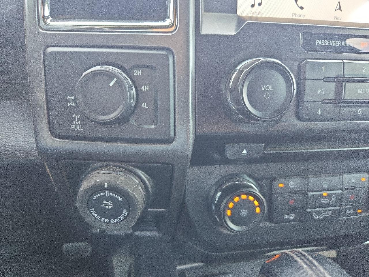 Ford F-150 4WD SuperCrew 150" XLT 2016