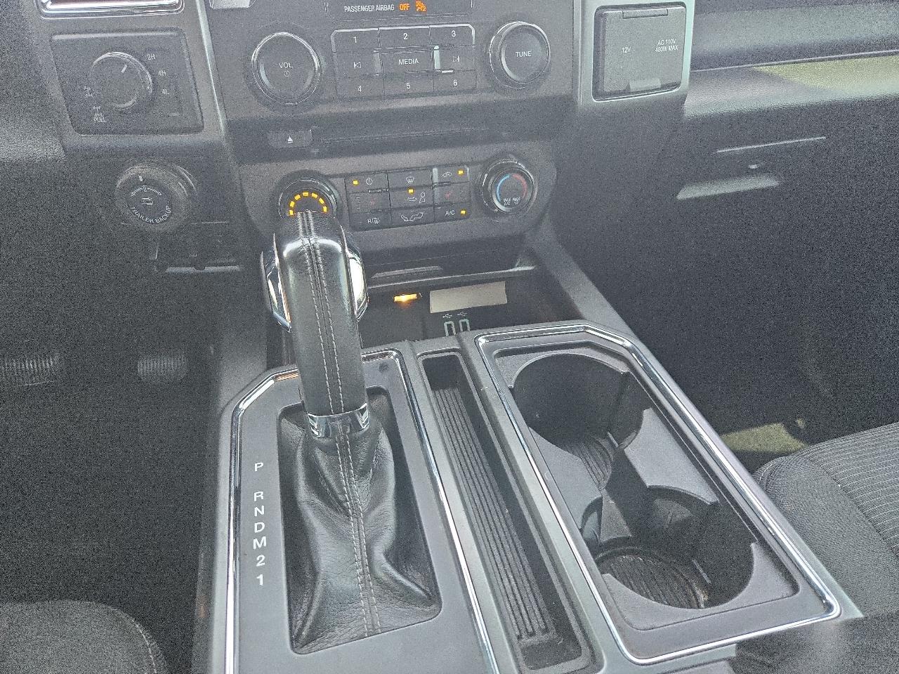 Ford F-150 4WD SuperCrew 150" XLT 2016