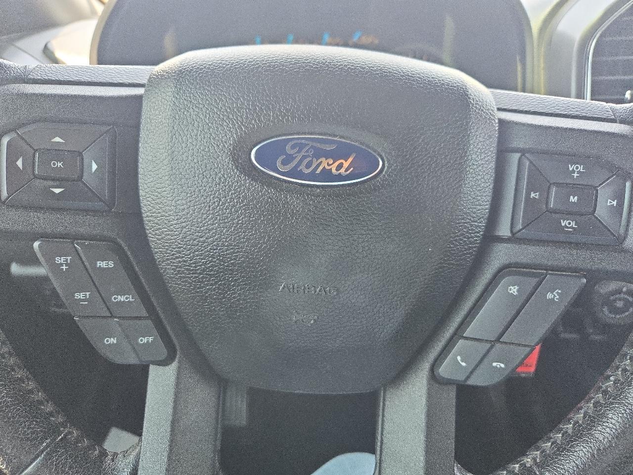 Ford F-150 4WD SuperCrew 150" XLT 2016