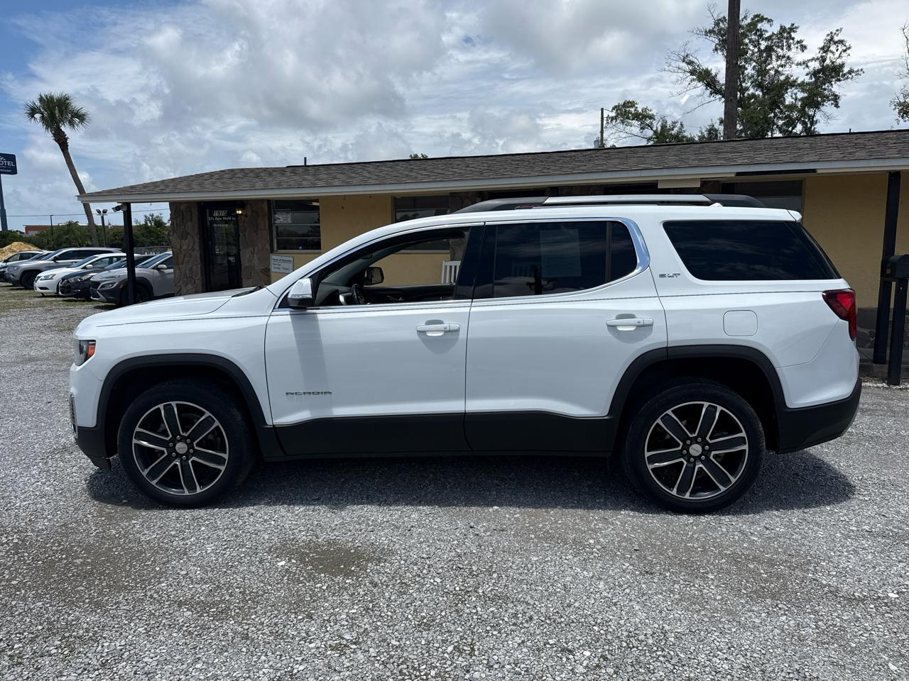 GMC Acadia FWD 4dr SLT 2023
