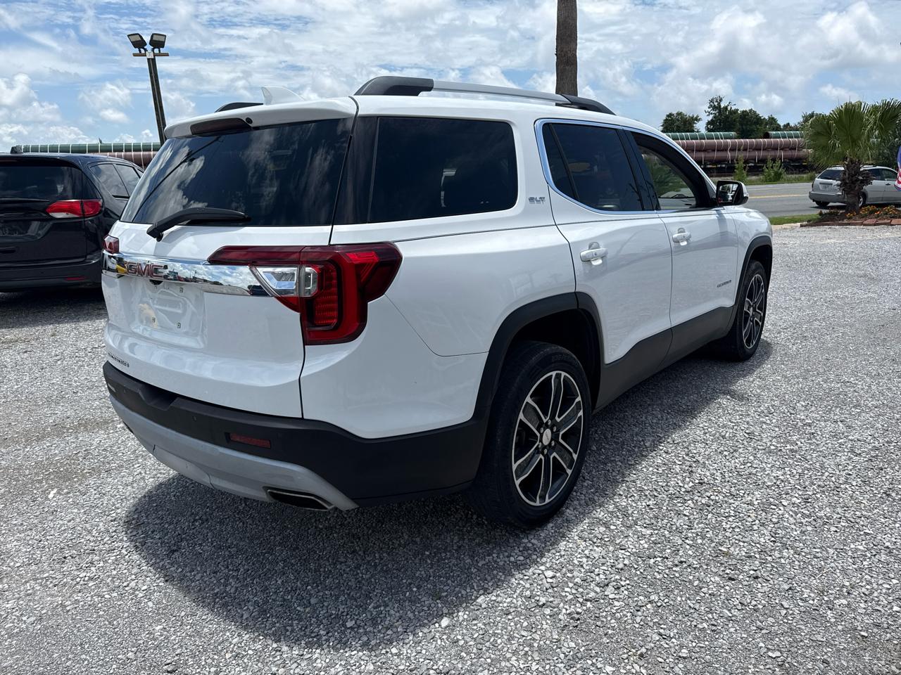 GMC Acadia FWD 4dr SLT 2023