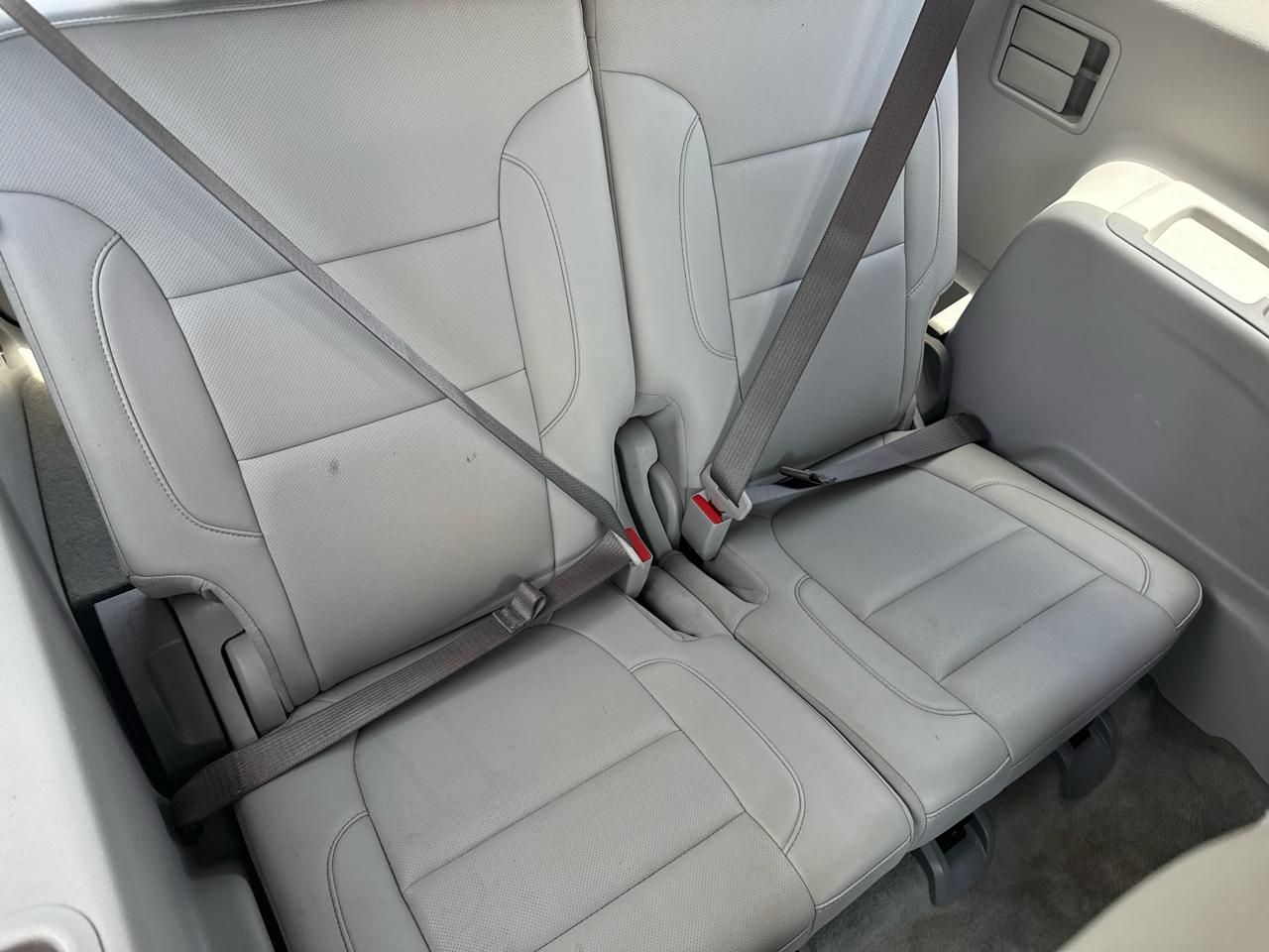 GMC Acadia FWD 4dr SLT 2023