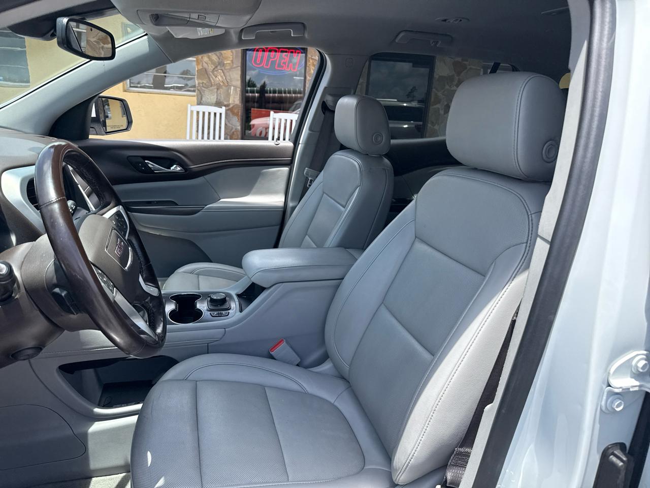 GMC Acadia FWD 4dr SLT 2023