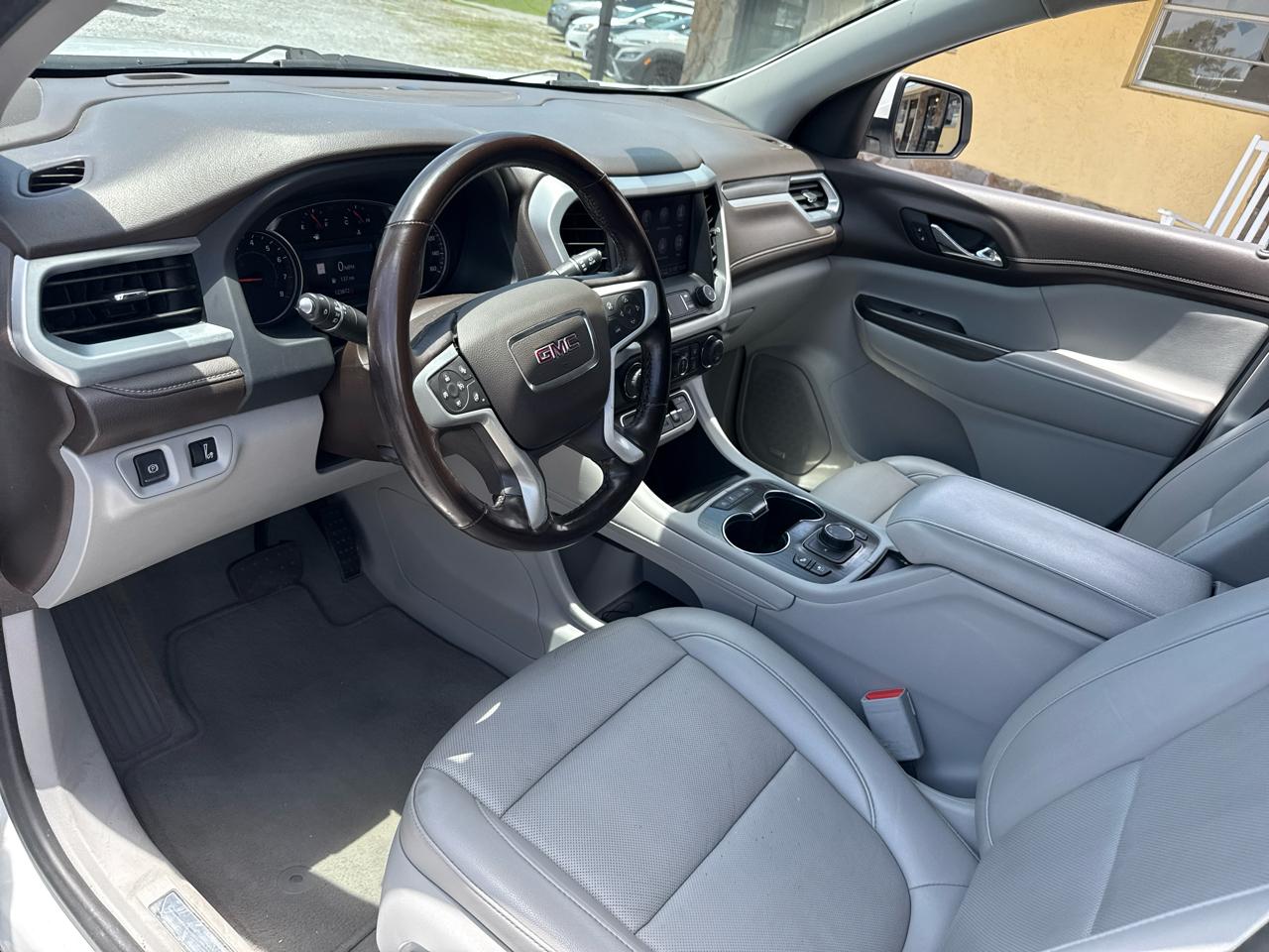 GMC Acadia FWD 4dr SLT 2023