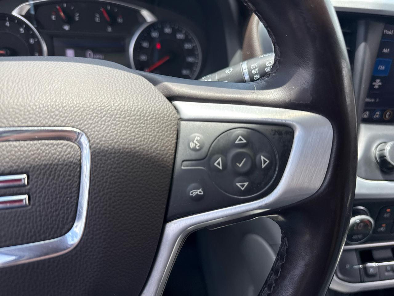 GMC Acadia FWD 4dr SLT 2023