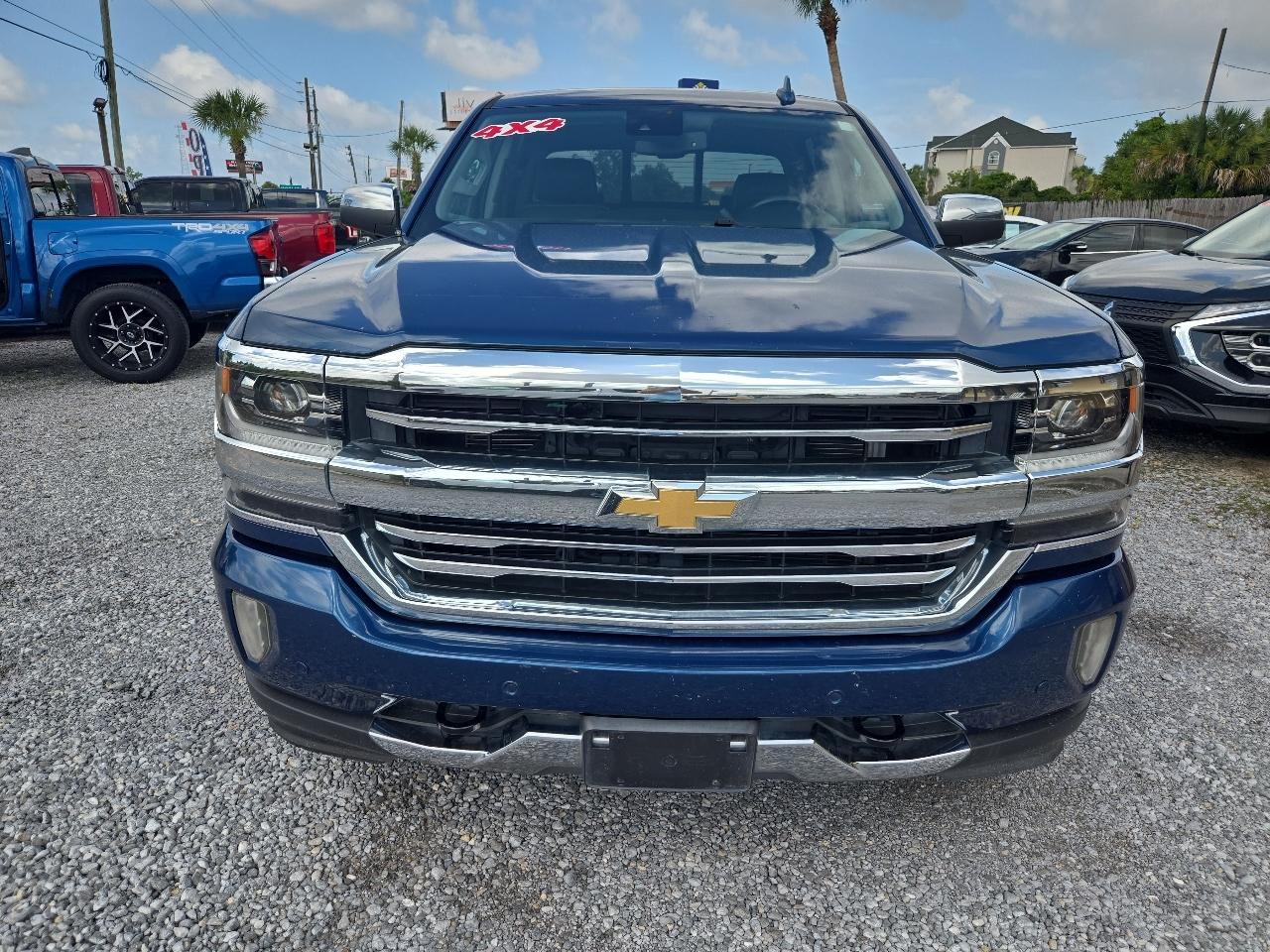 Chevrolet Silverado 1500 2WD Crew Cab 143.5" High Country 2017