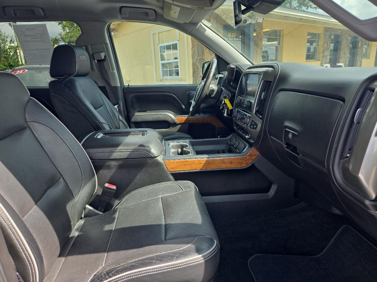 Chevrolet Silverado 1500 2WD Crew Cab 143.5" High Country 2017