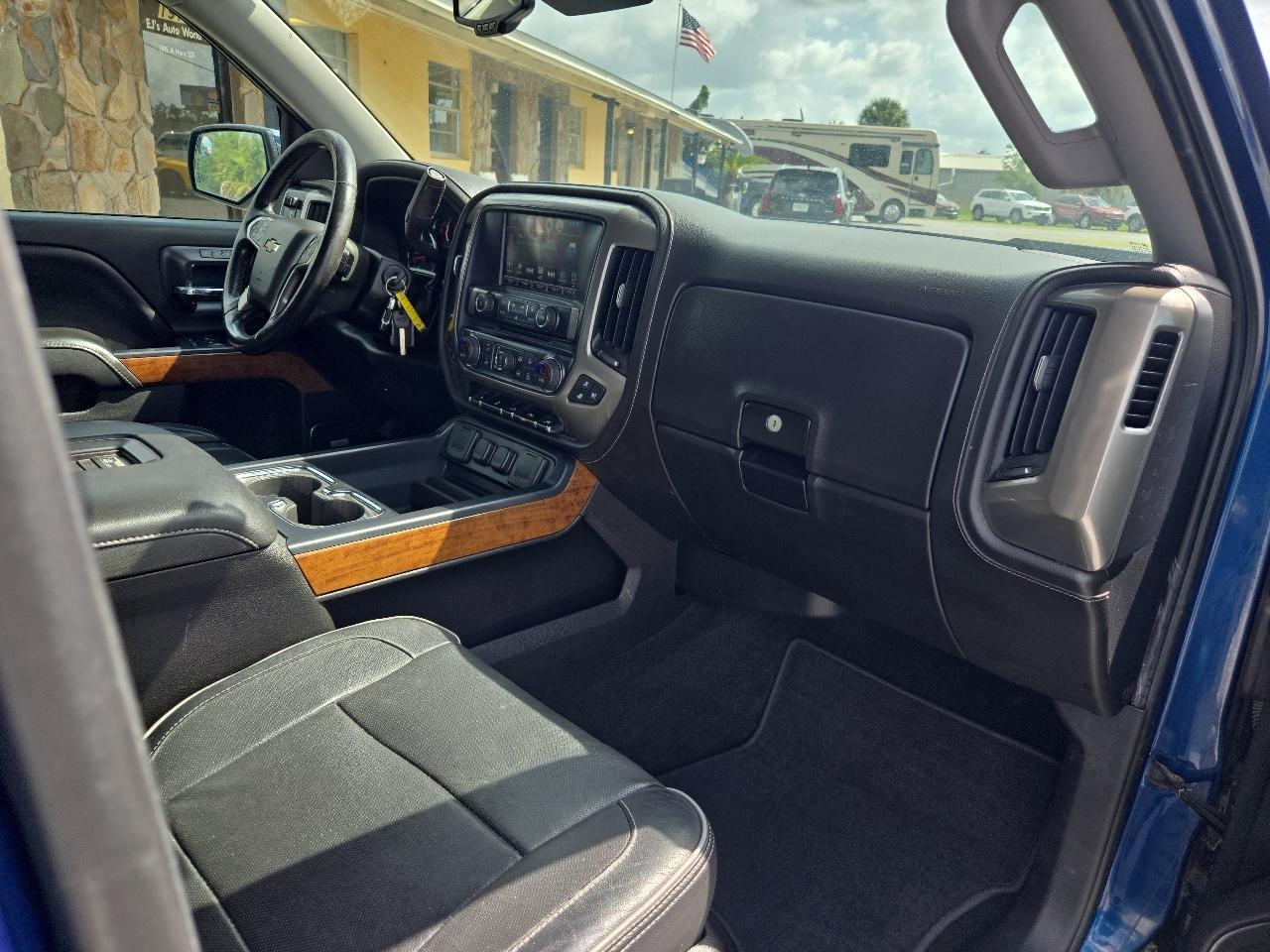 Chevrolet Silverado 1500 2WD Crew Cab 143.5" High Country 2017