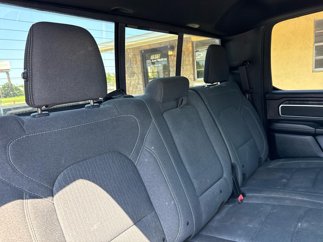 RAM 1500 Big Horn/Lone Star 4x4 Crew Cab 5'7" Box 2019