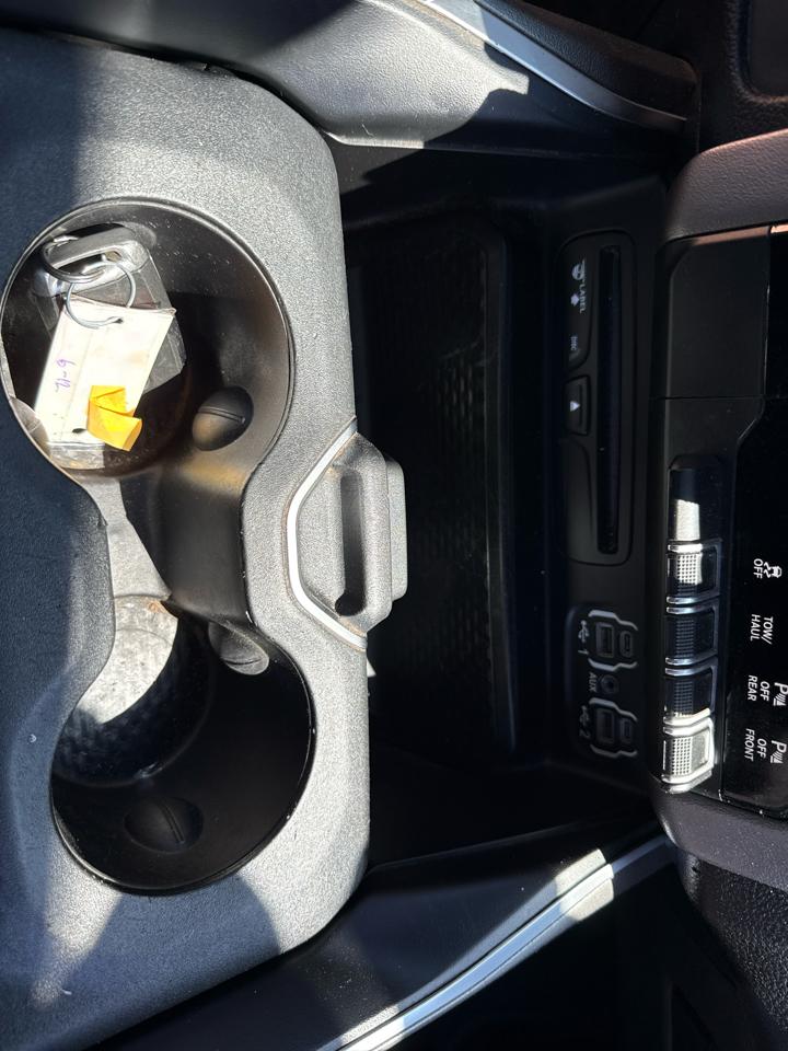 RAM 1500 Big Horn/Lone Star 4x4 Crew Cab 5'7" Box 2019