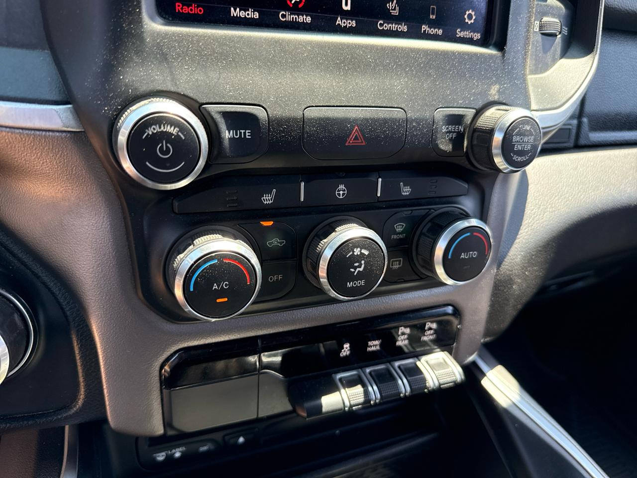 RAM 1500 Big Horn/Lone Star 4x4 Crew Cab 5'7" Box 2019