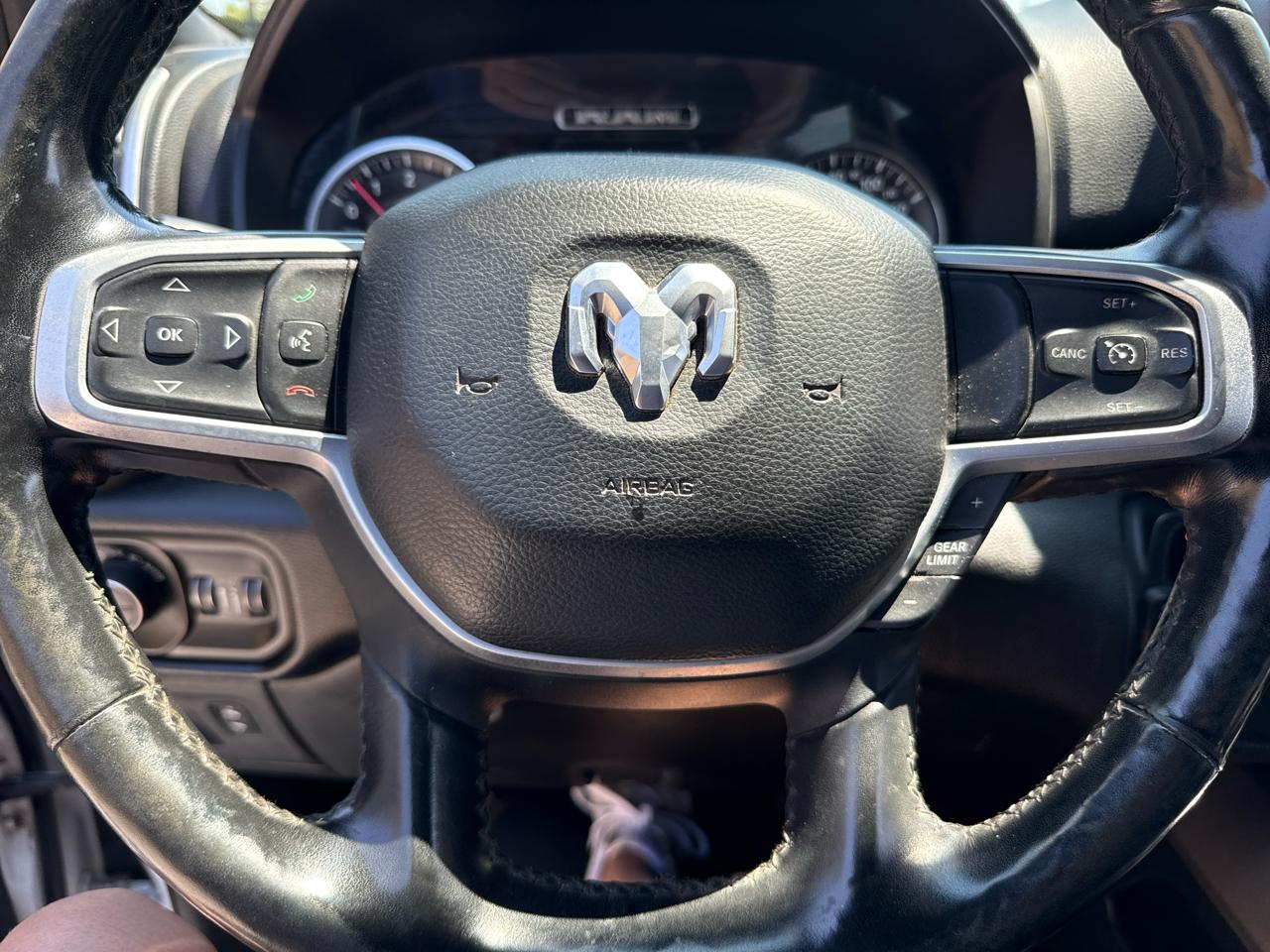 RAM 1500 Big Horn/Lone Star 4x4 Crew Cab 5'7" Box 2019