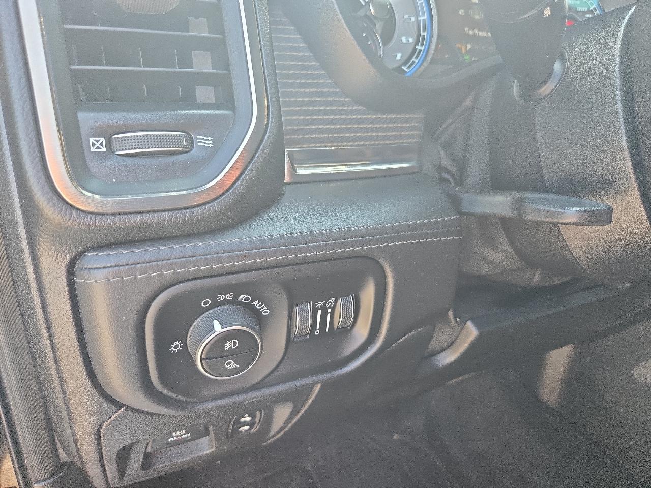 RAM 1500 Limited 4x4 Crew Cab 5'7" Box 2020