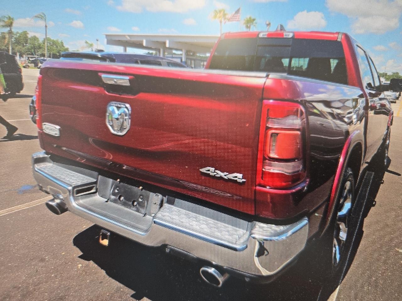 RAM 1500 Longhorn 4x4 Crew Cab 5'7" Box 2020