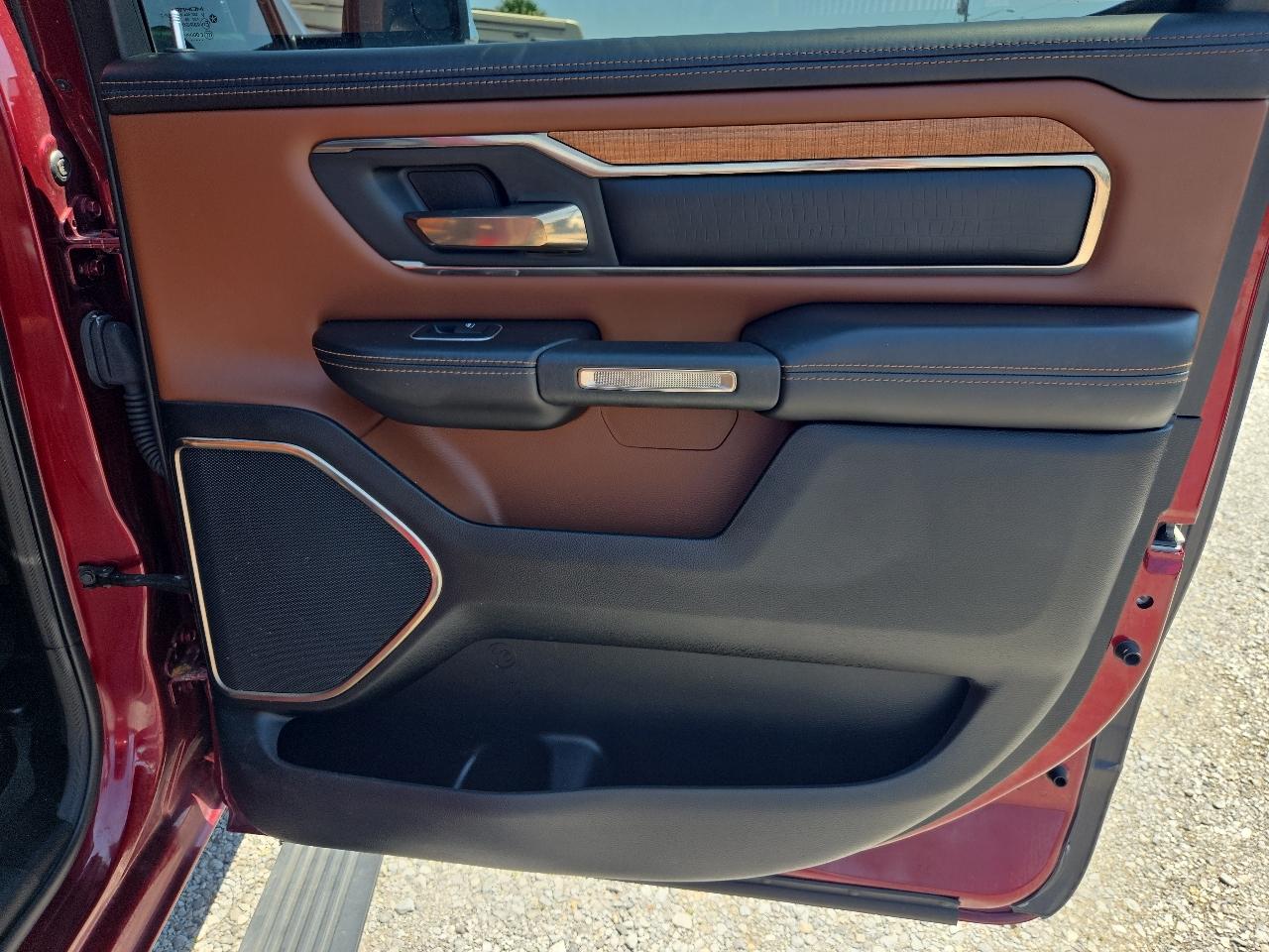 RAM 1500 Longhorn 4x4 Crew Cab 5'7" Box 2020