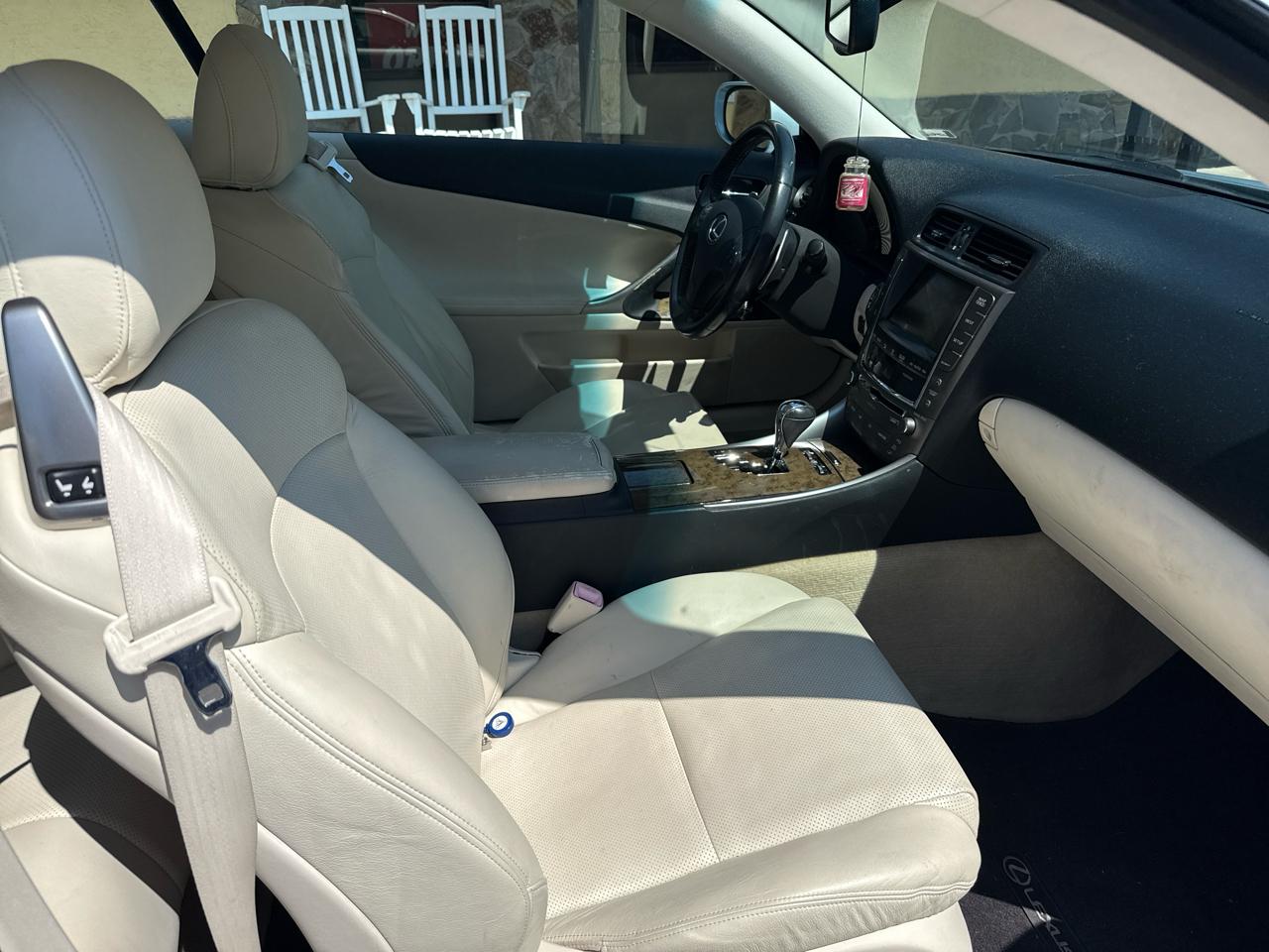Lexus IS 350C 2dr Conv 2010