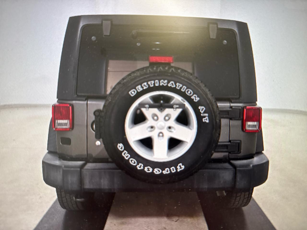 Jeep Wrangler Unlimited 4WD 4dr Sport 2016