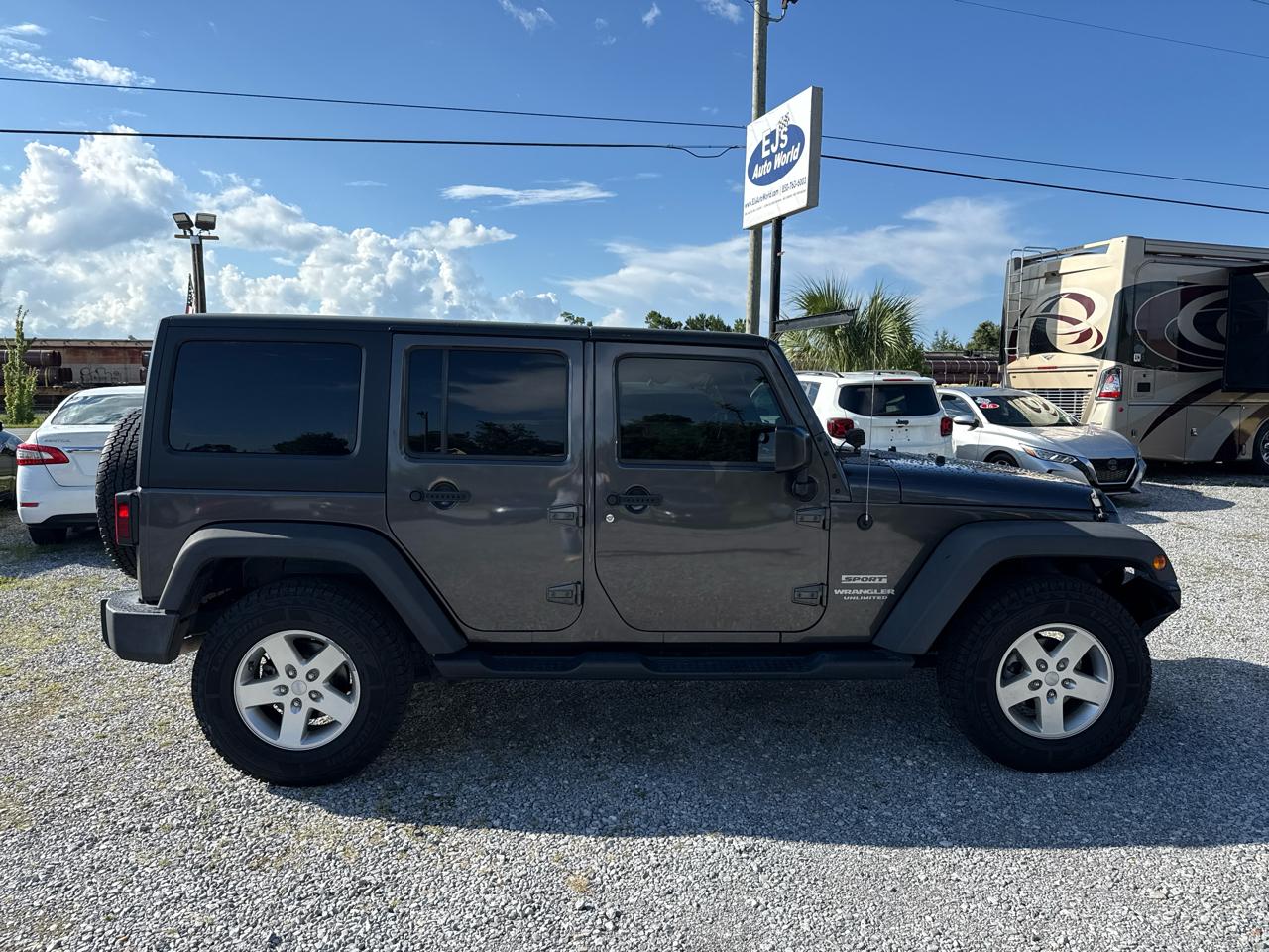 Jeep Wrangler Unlimited 4WD 4dr Sport 2016