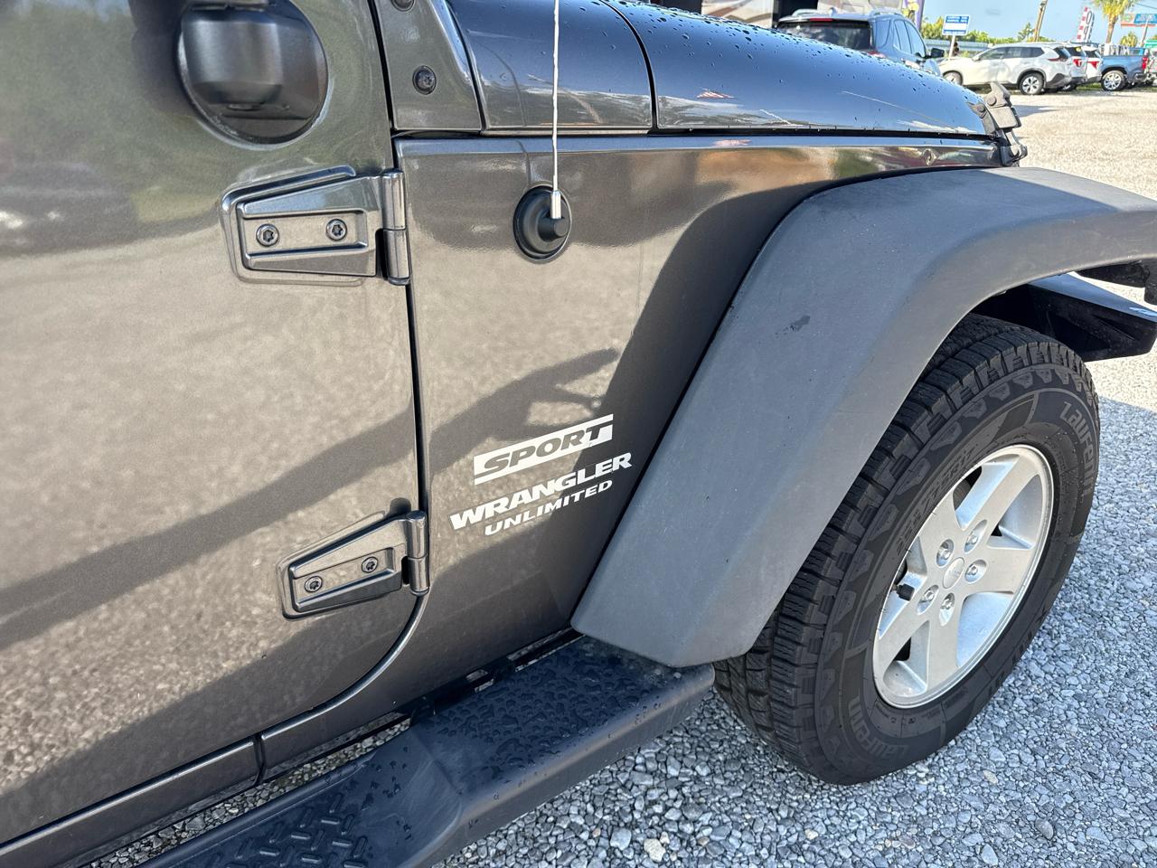 Jeep Wrangler Unlimited 4WD 4dr Sport 2016