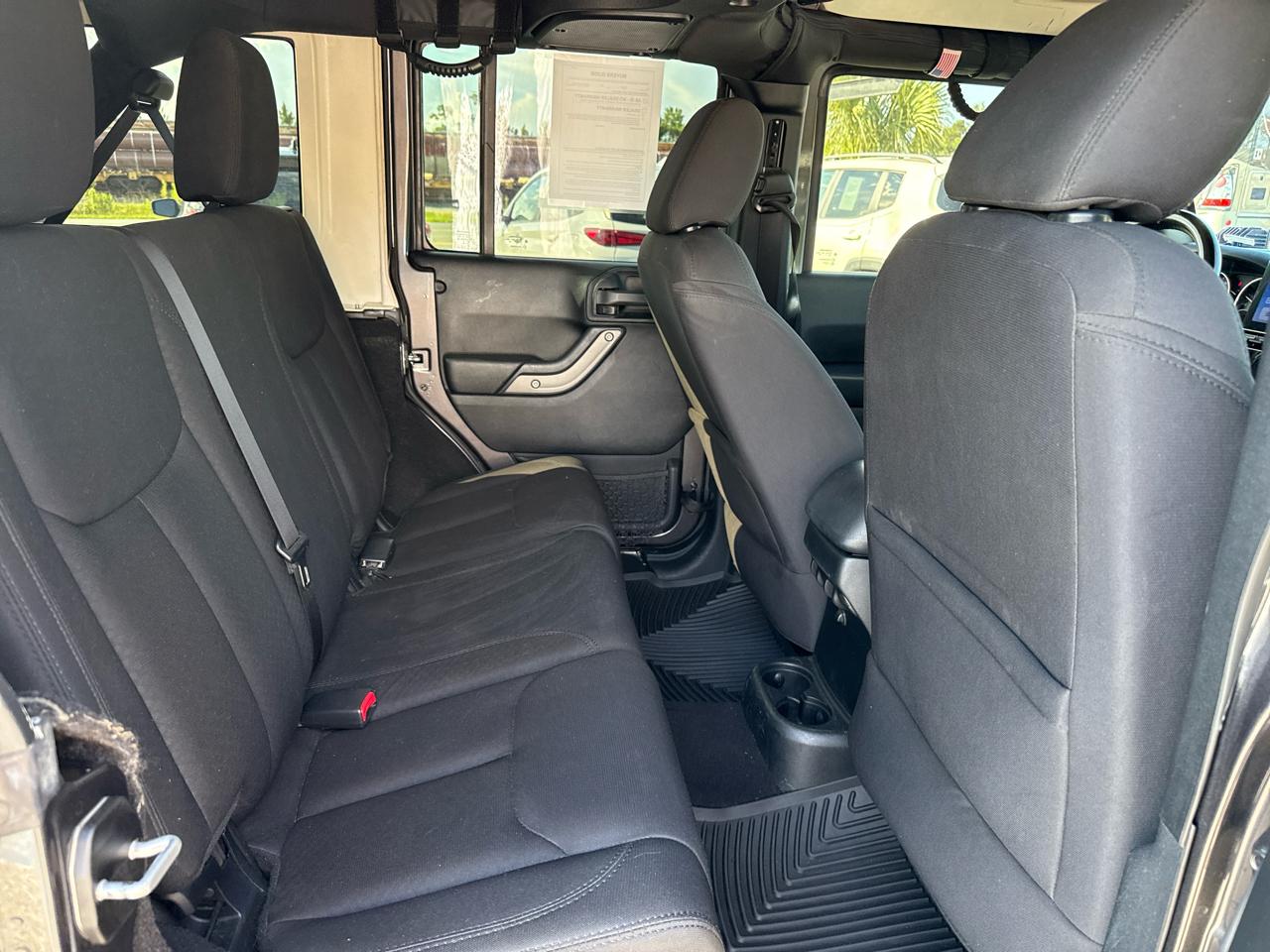 Jeep Wrangler Unlimited 4WD 4dr Sport 2016