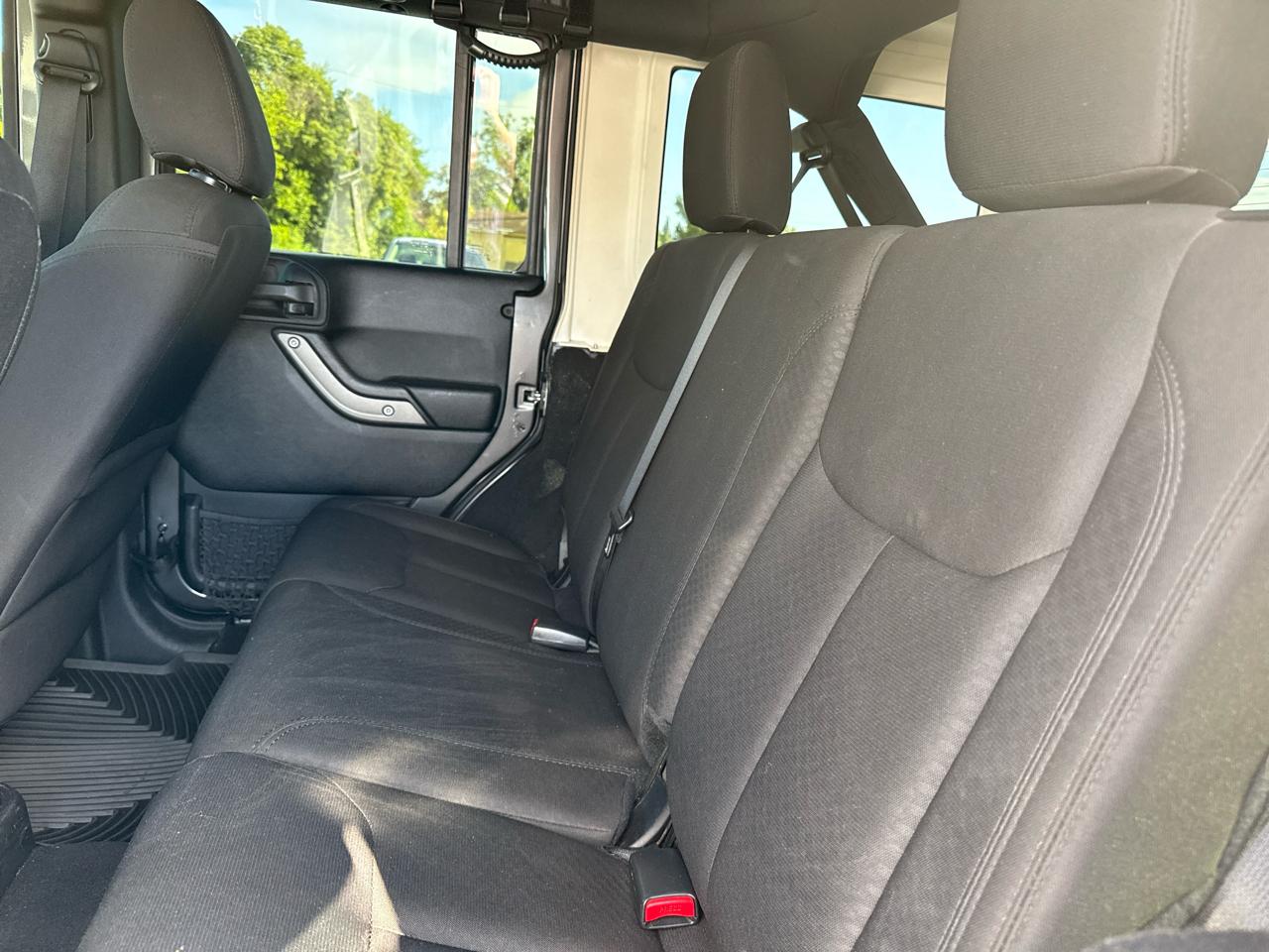 Jeep Wrangler Unlimited 4WD 4dr Sport 2016