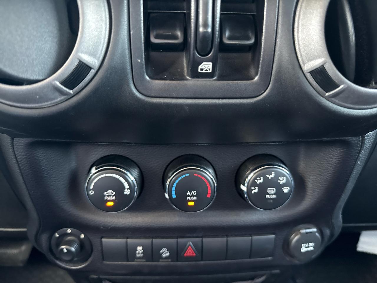Jeep Wrangler Unlimited 4WD 4dr Sport 2016
