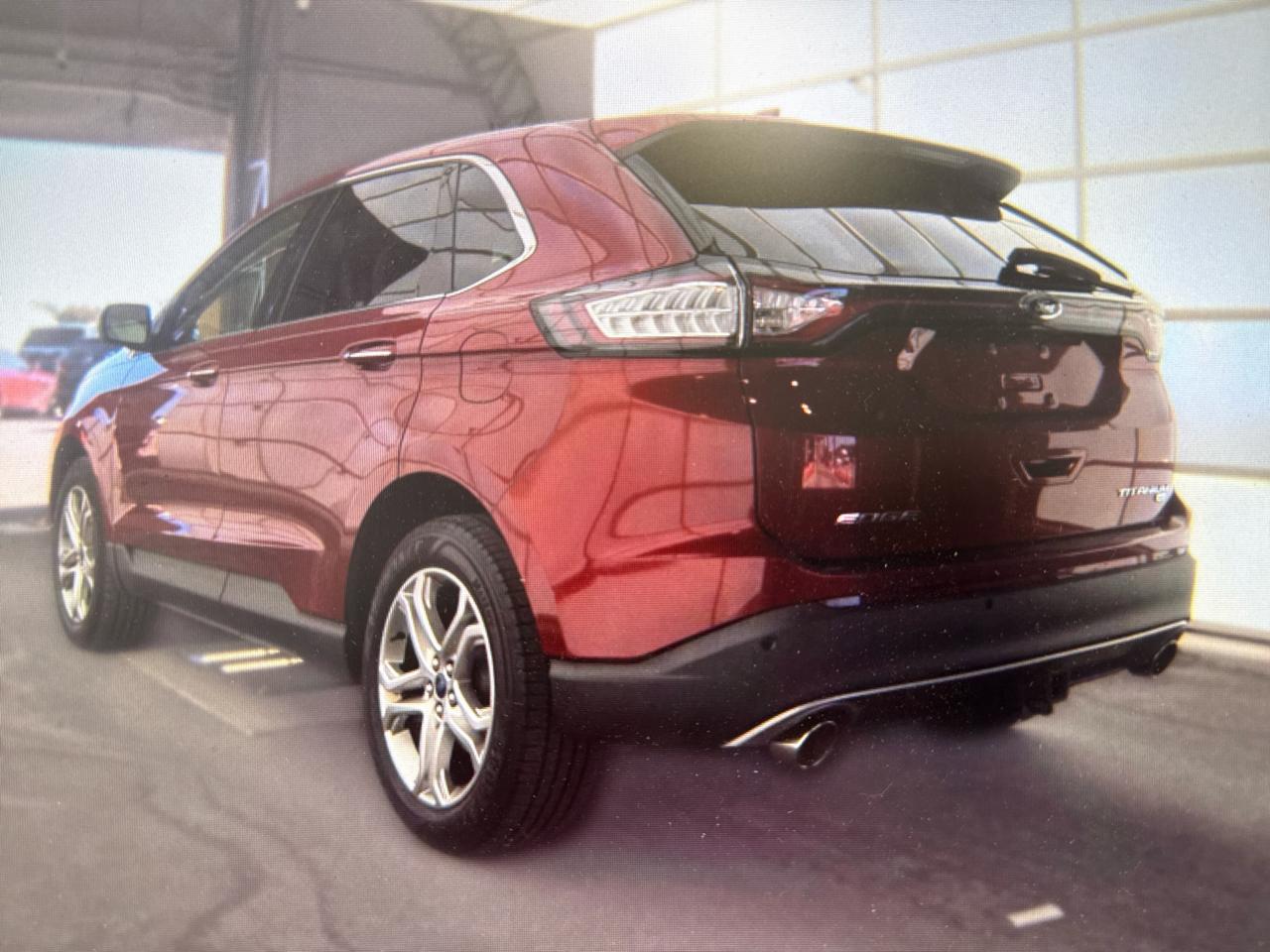 Ford Edge 4dr Titanium AWD 2016