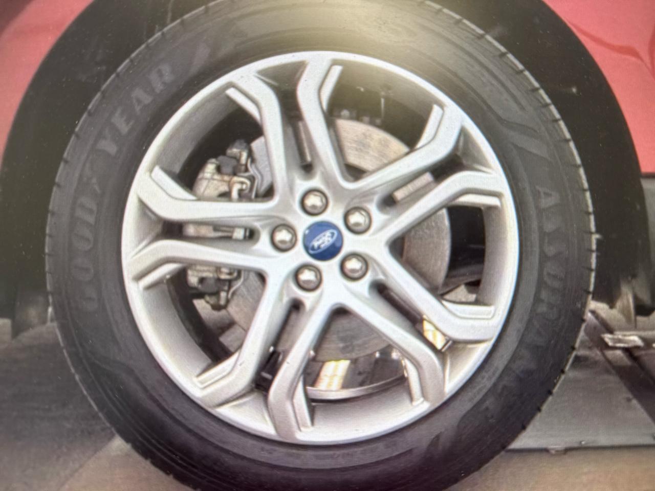 Ford Edge 4dr Titanium AWD 2016