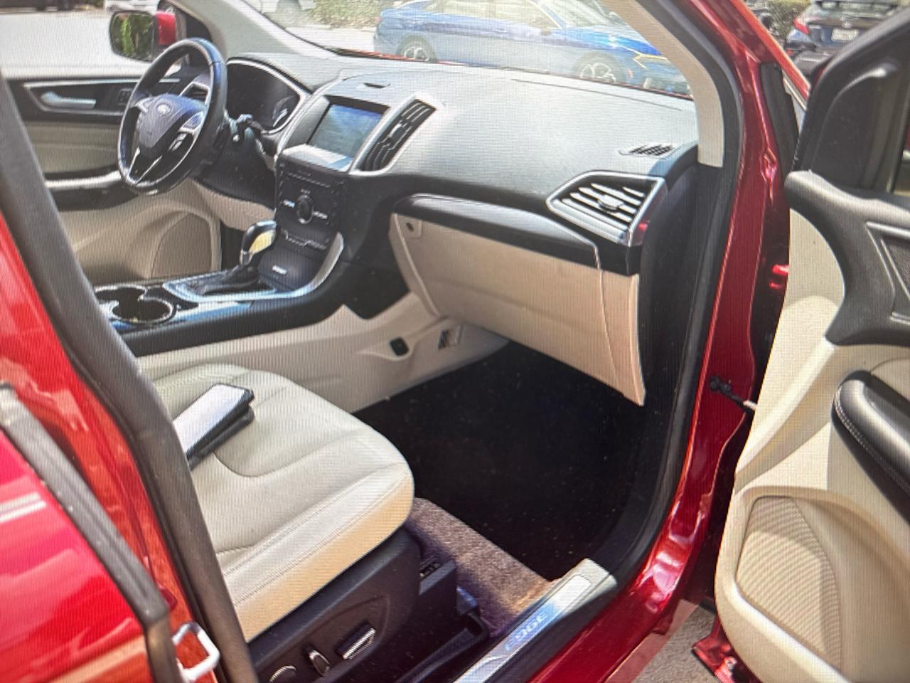 Ford Edge 4dr Titanium AWD 2016
