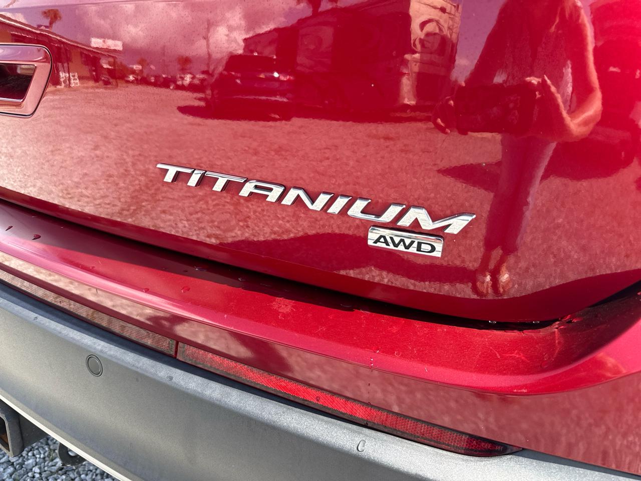 Ford Edge 4dr Titanium AWD 2016