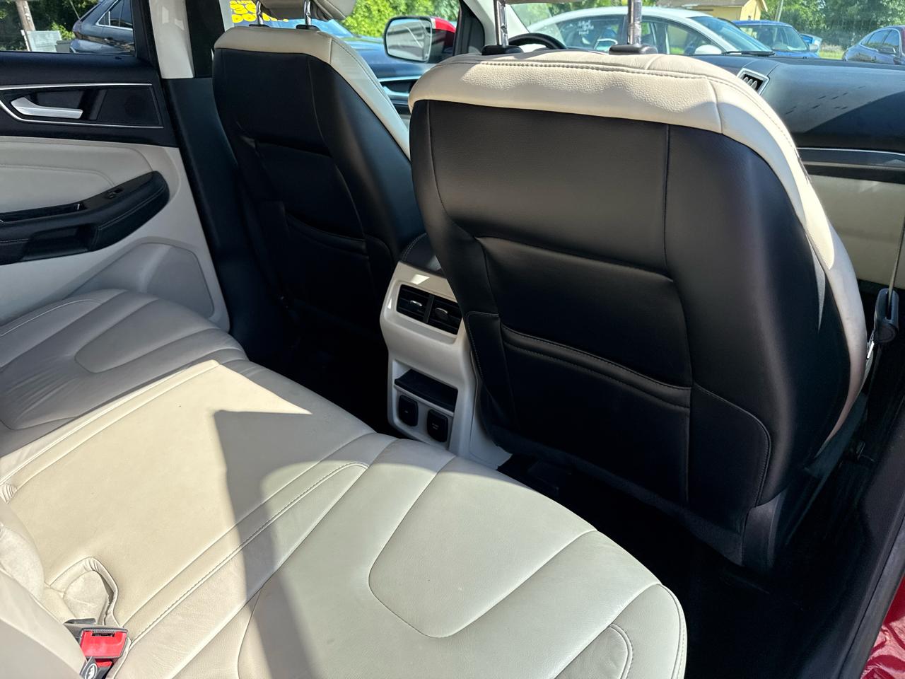 Ford Edge 4dr Titanium AWD 2016
