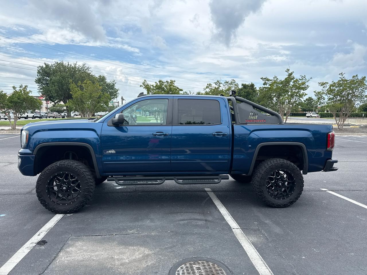 GMC Sierra 1500 4WD Crew Cab 143.5" SLT 2016