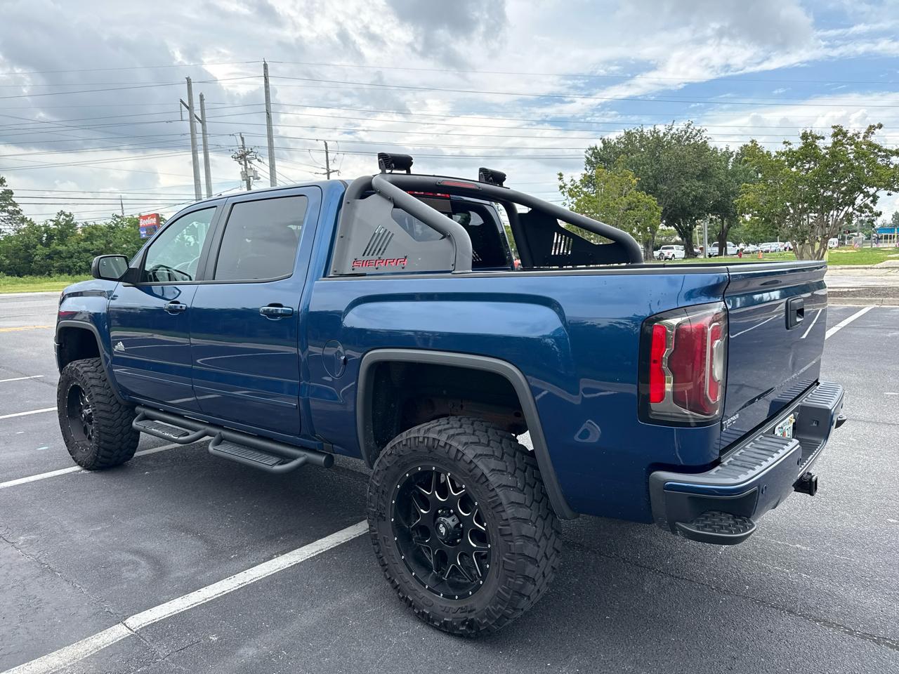 GMC Sierra 1500 4WD Crew Cab 143.5" SLT 2016