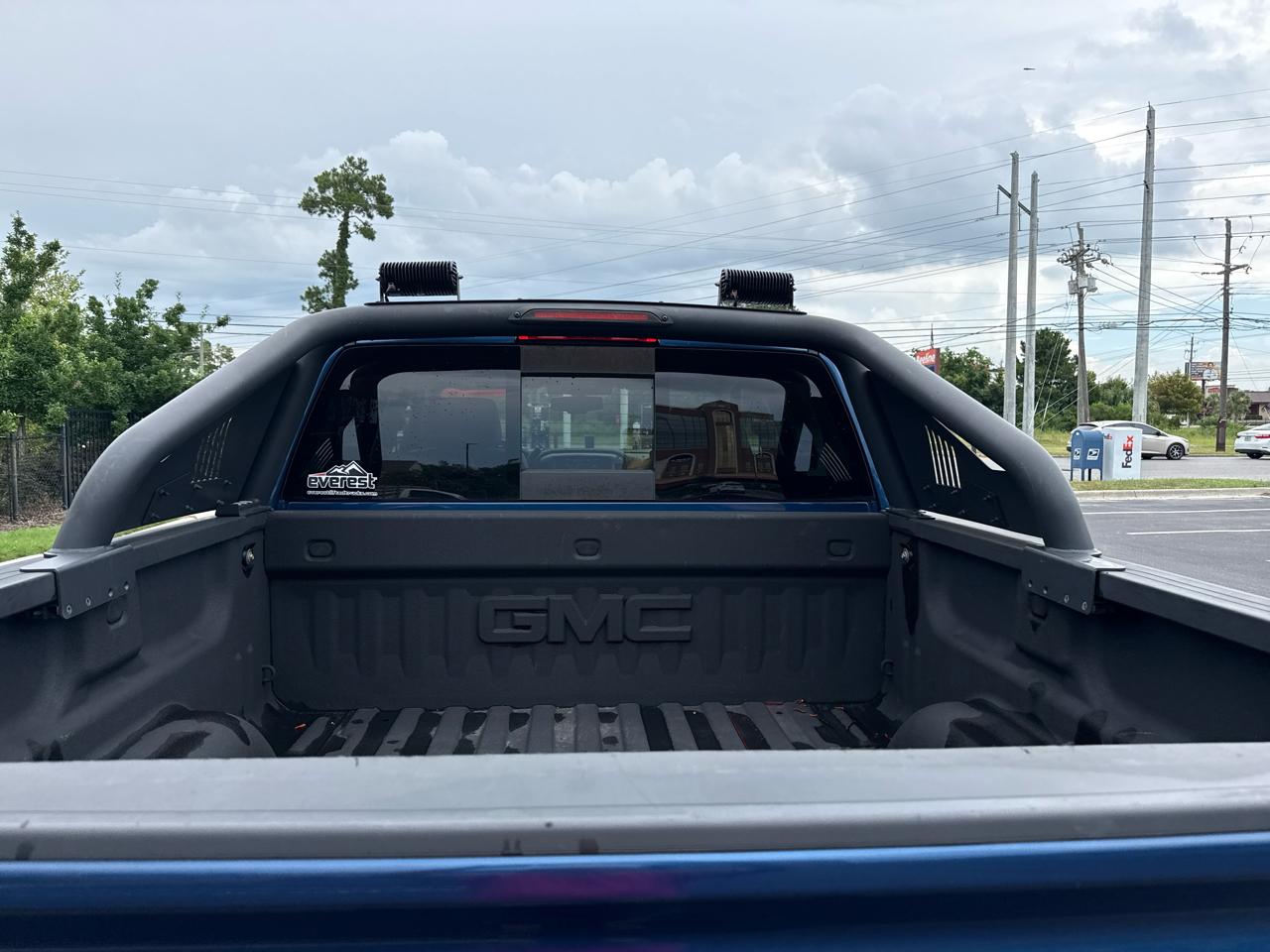 GMC Sierra 1500 4WD Crew Cab 143.5" SLT 2016