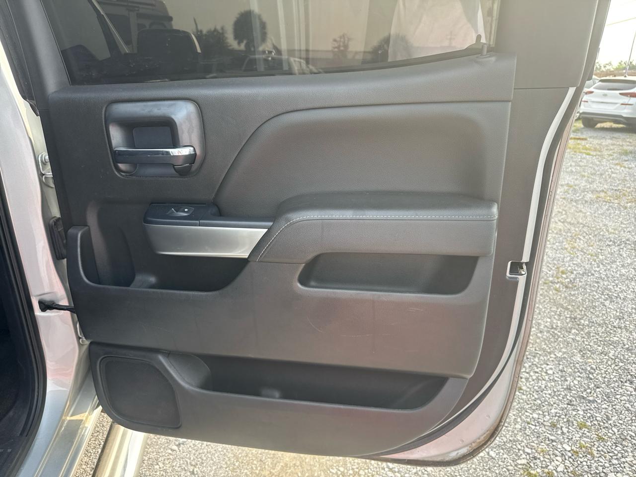 Chevrolet Silverado 1500 4WD Crew Cab 143.5" LT w/1LT 2018