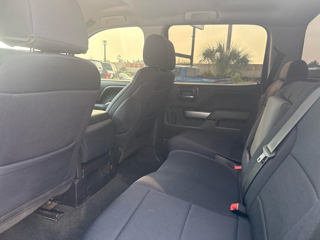 Chevrolet Silverado 1500 4WD Crew Cab 143.5" LT w/1LT 2018