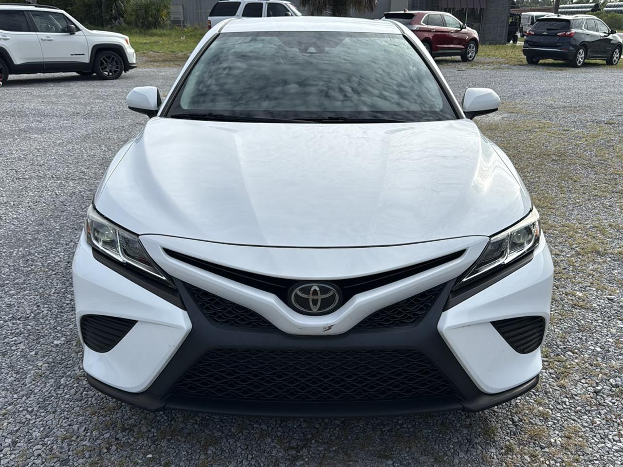 Toyota Camry SE Auto (Natl) 2020