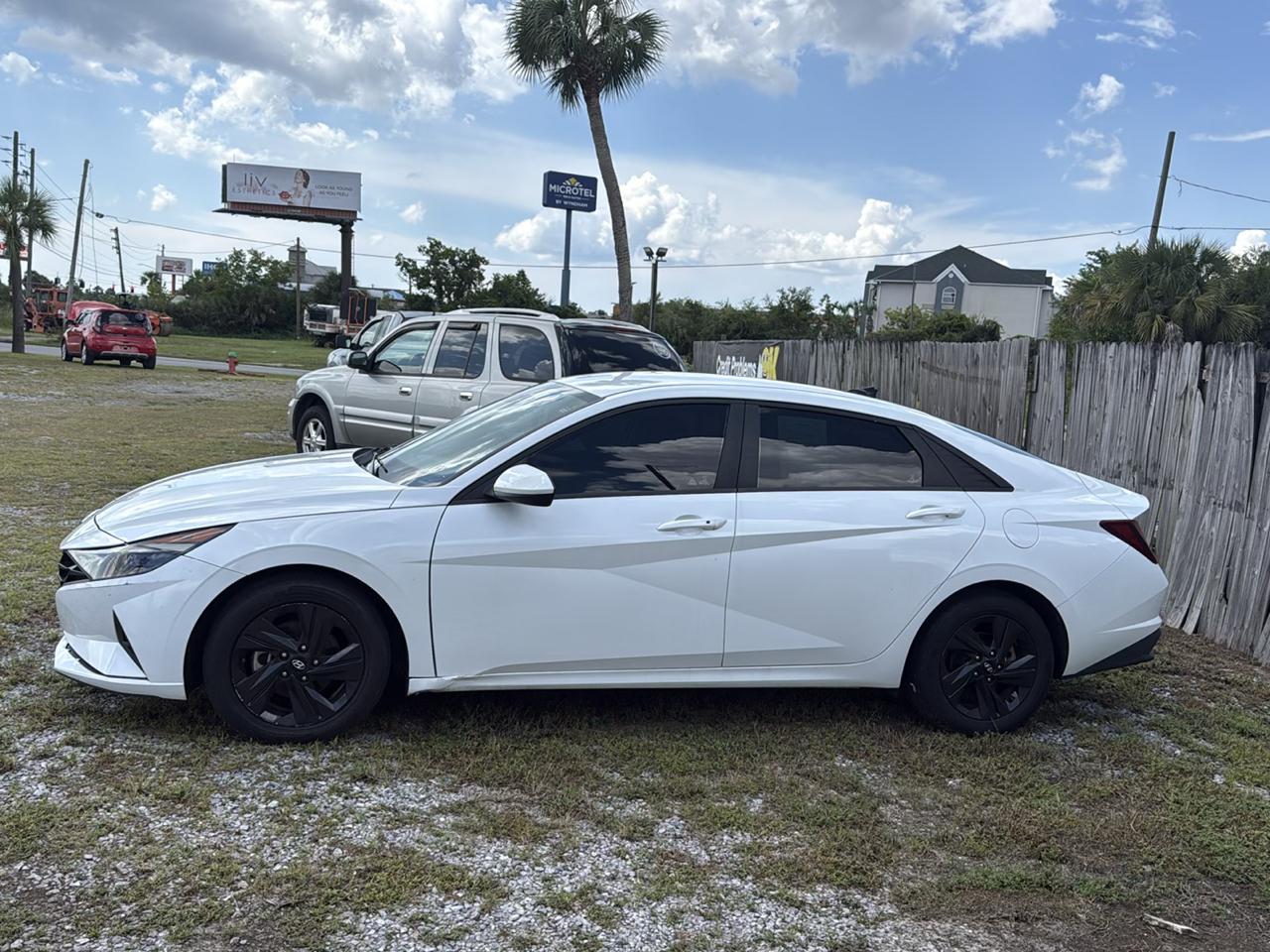 Hyundai Elantra SEL IVT 2021