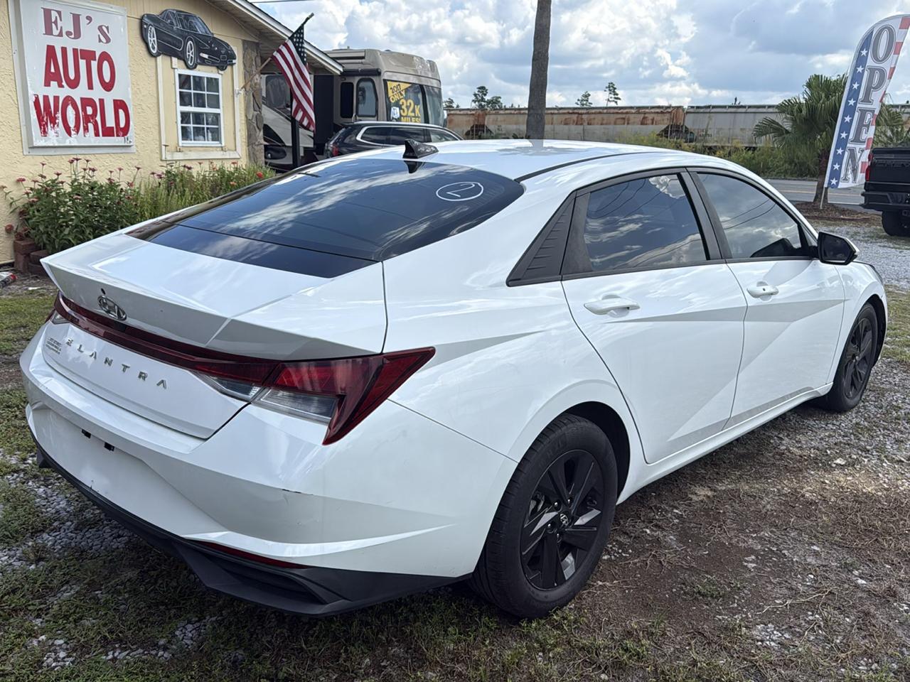 Hyundai Elantra SEL IVT 2021