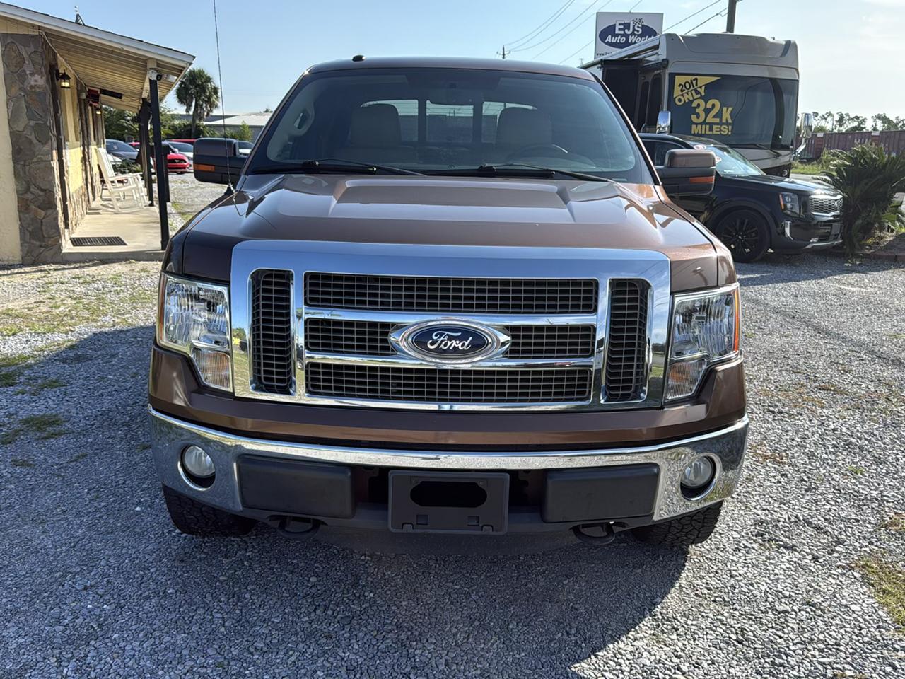 Ford F-150 4WD SuperCrew 145" Lariat 2012